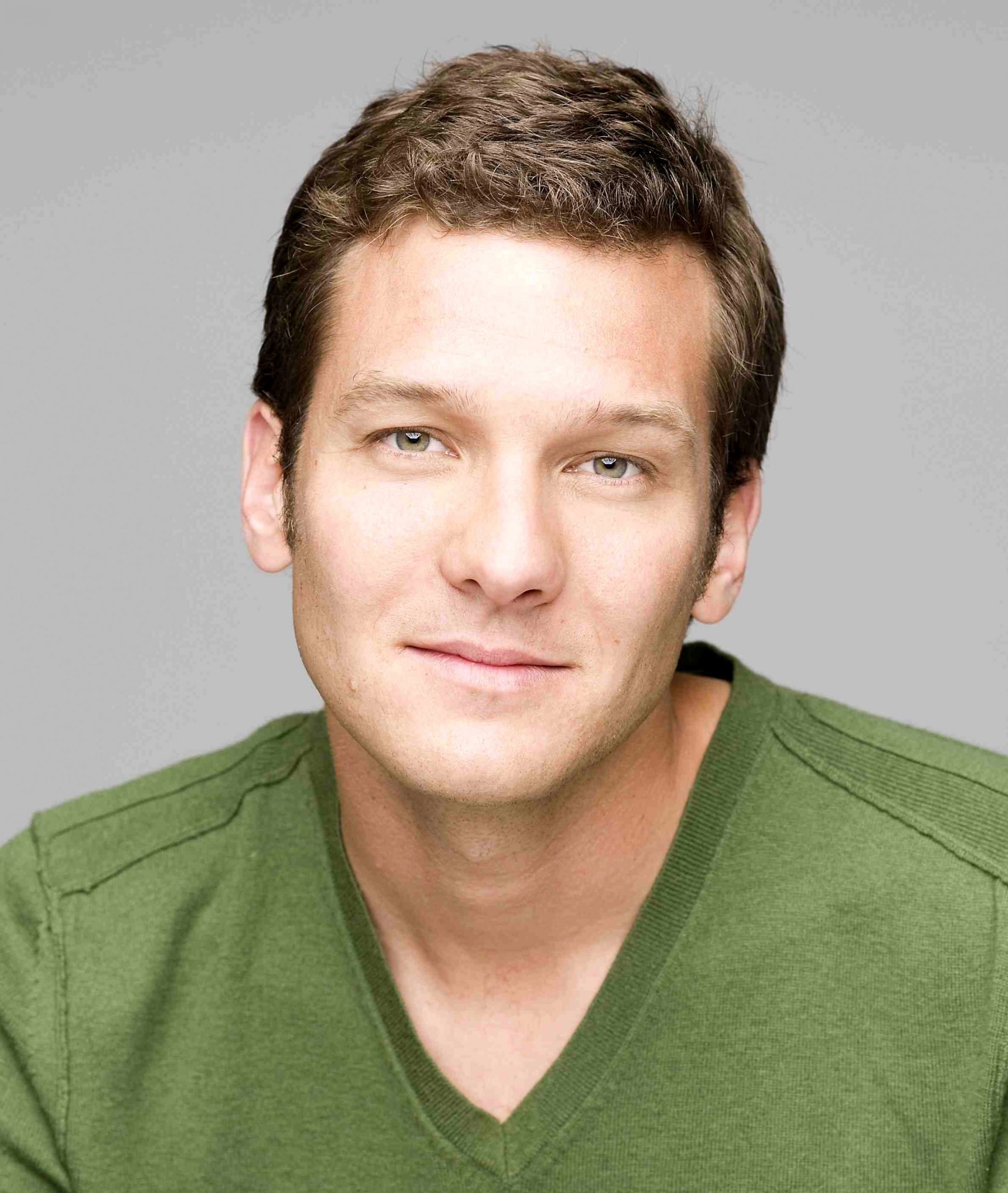 Charlie Luxton Speaker