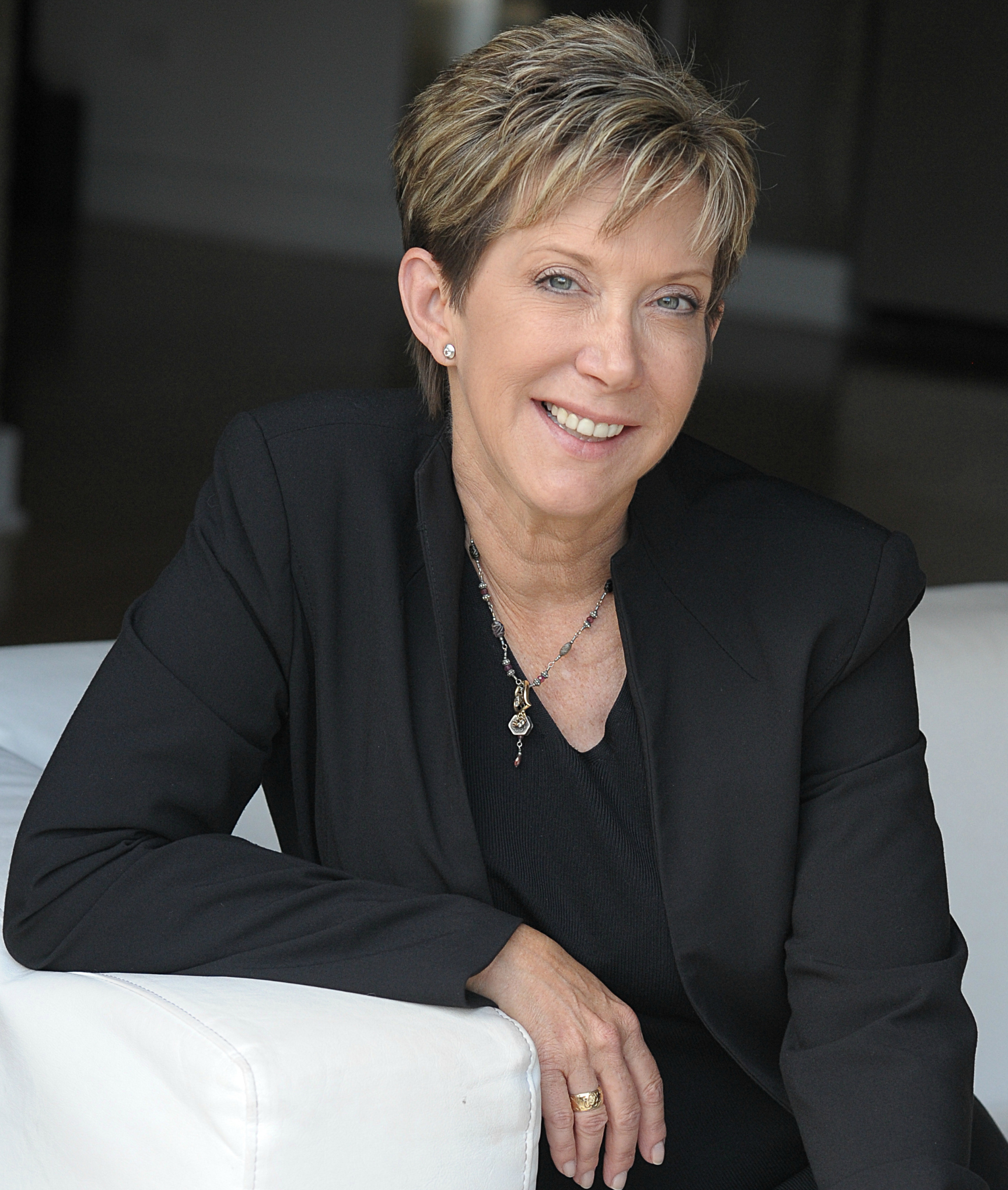 Dayna Steele Speaker