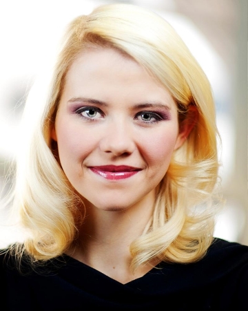 Elizabeth Smart Speaker