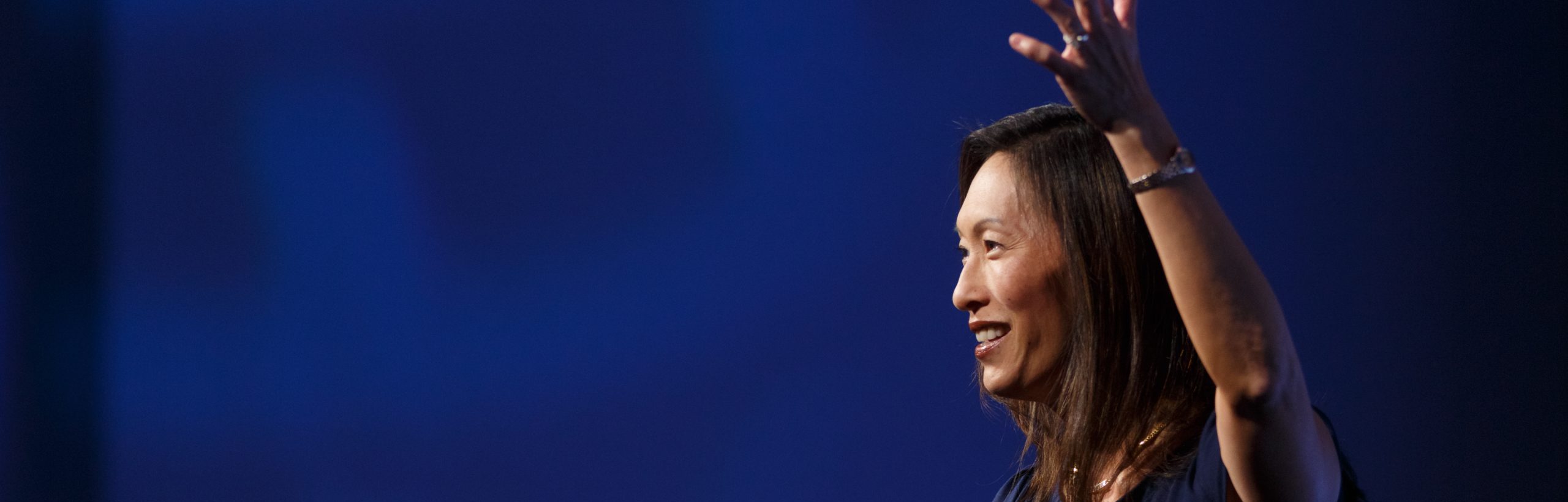 Denise Lee Yohn speaking