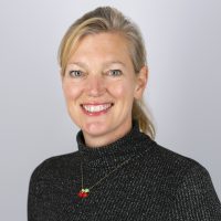 Holly  Mackay Speaker