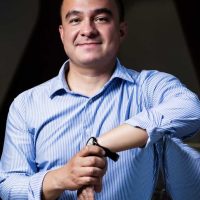 Javier Espinoza Speaker