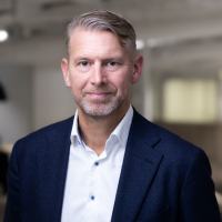 Peter Carlsson Speaker