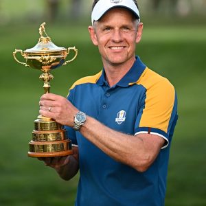 Luke Donald | Luke Donald holding a trophy | Chartwell Speakers